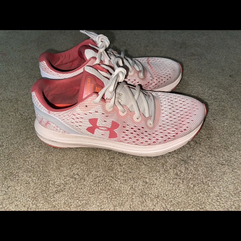 Under Armour tennis shoes